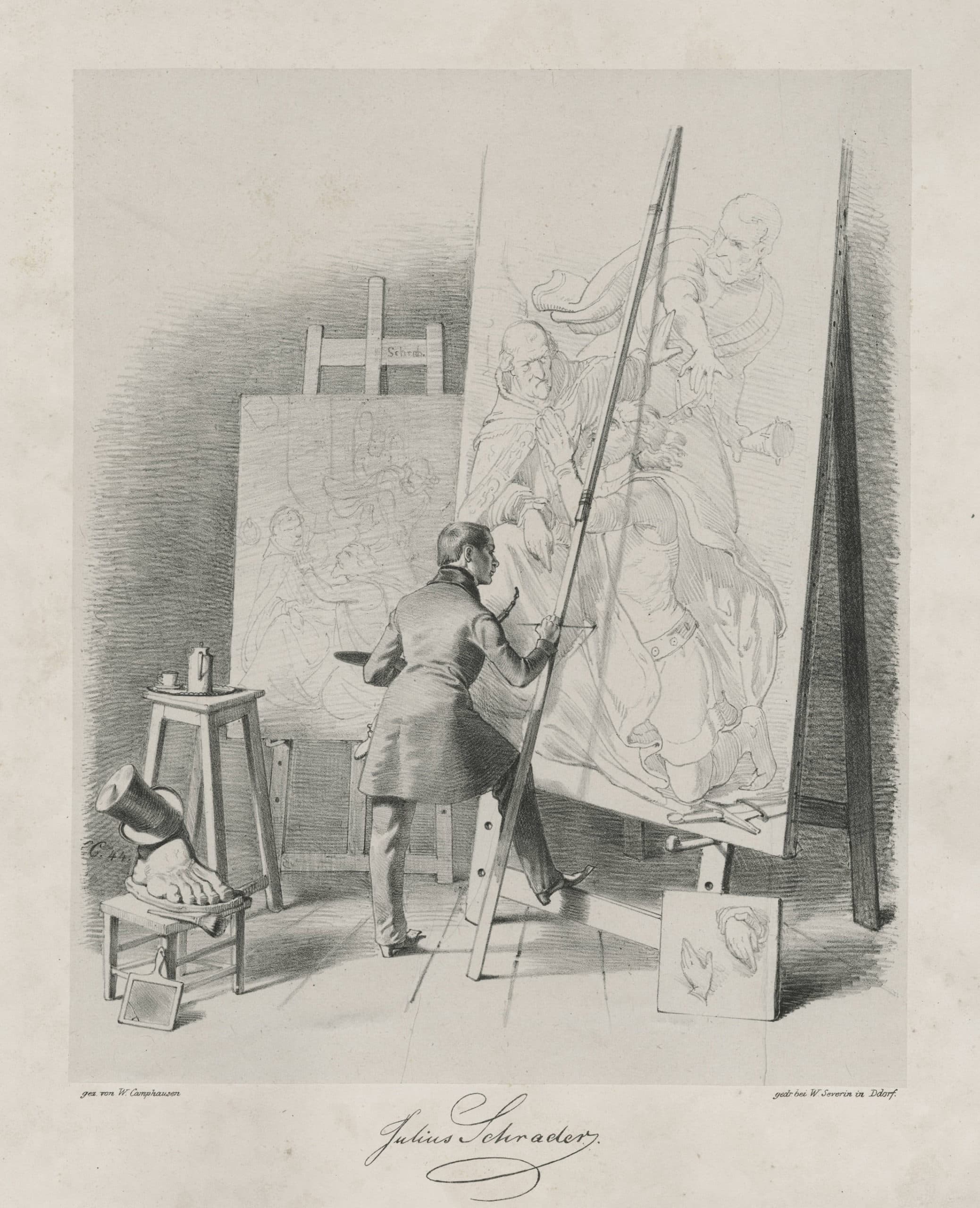 Julius Schrader debout dans son atelier peignant un très grand tableau