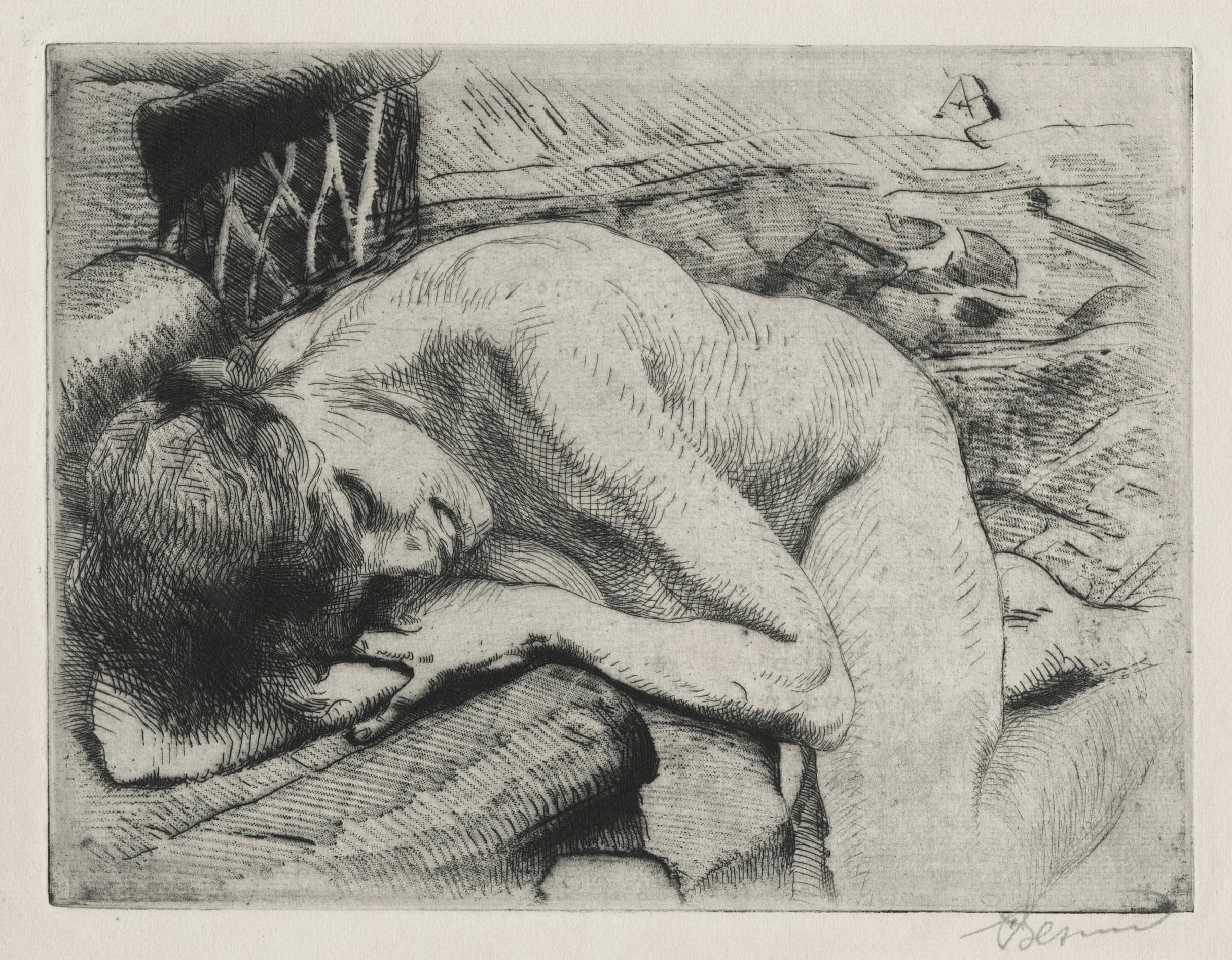 Le modèle endormi à terre