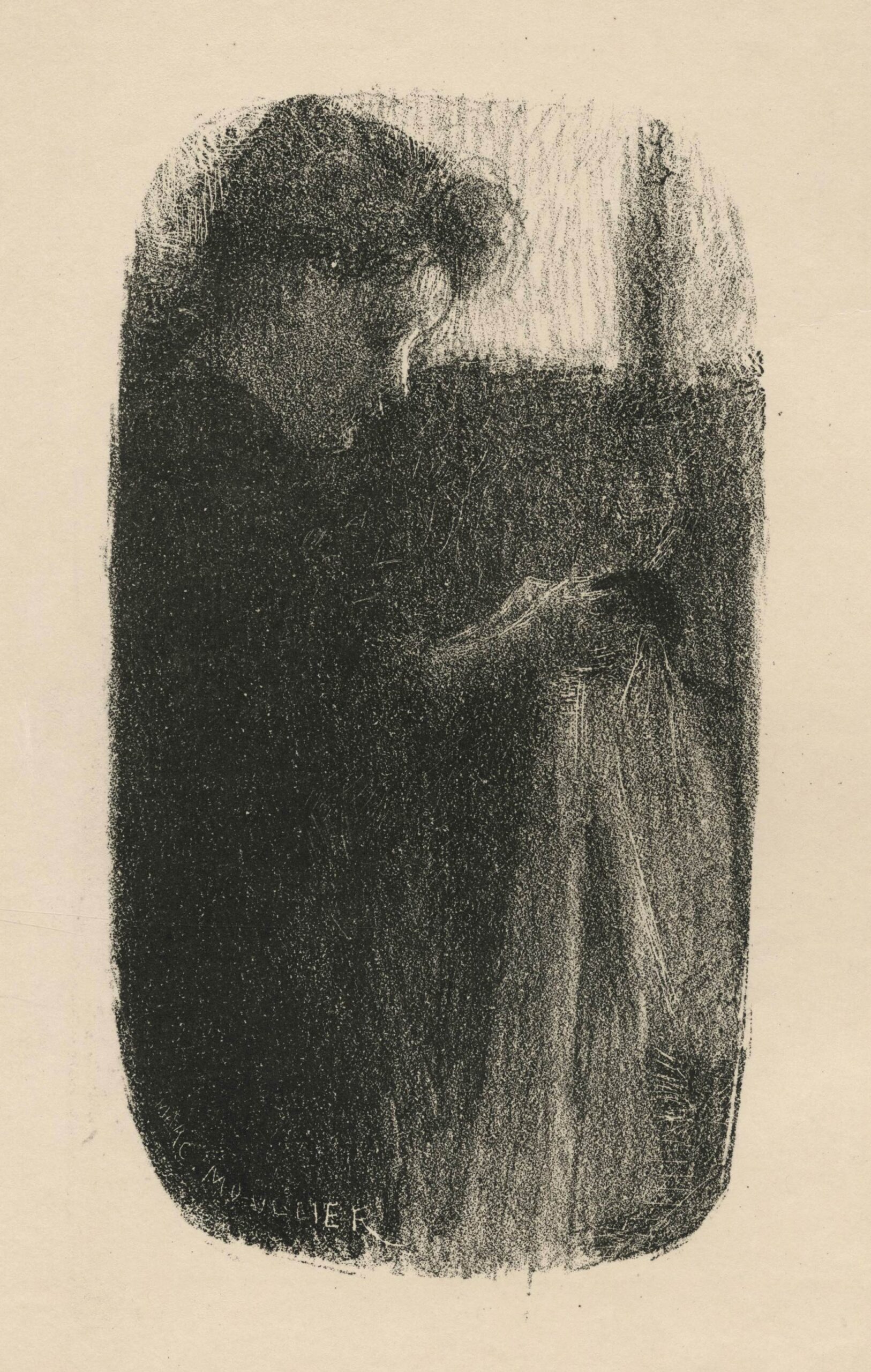 Femme cousant à contre-jour