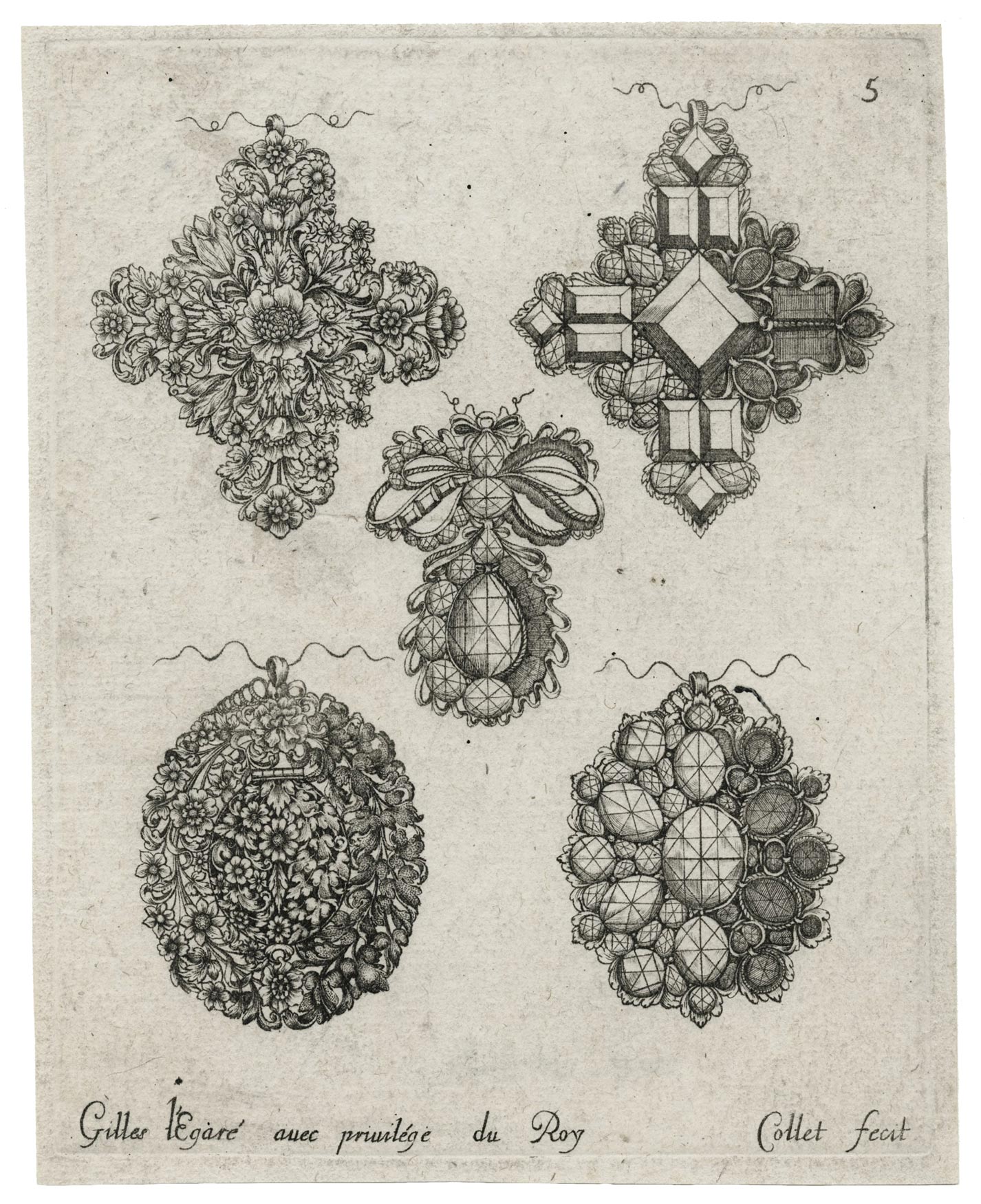 Planche d’ornement avec cinq pendentifs