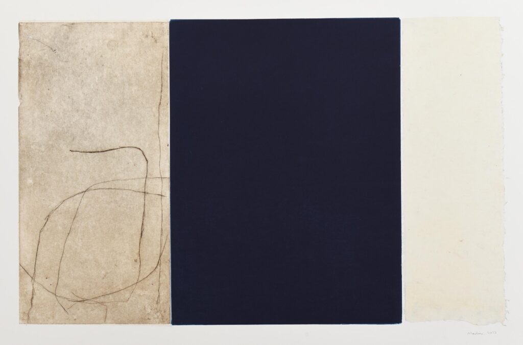 Medir – Huellas Infinitas (Composition en bleu et blanc)