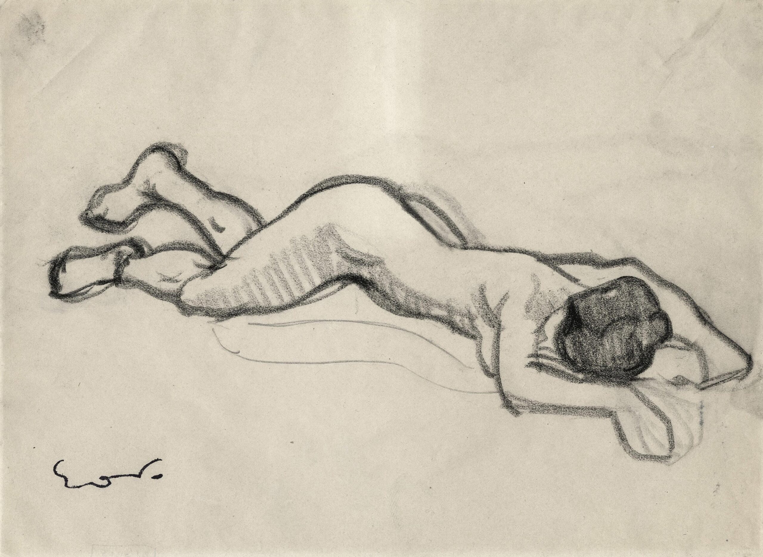 Étude de nu féminin allongé sur le ventre